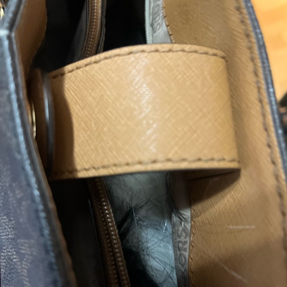 Michael Michael Kors Susannah Ladies Large Leather Tote Handbag - Picture 7 of 14